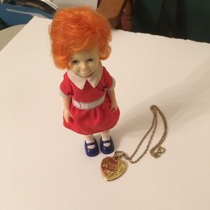 VINTAGE Little Orphan Annie (#3856) 1982 Knickerbocker 6" Doll and Locket